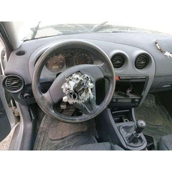Seat IBIZA III (6L1) 2002