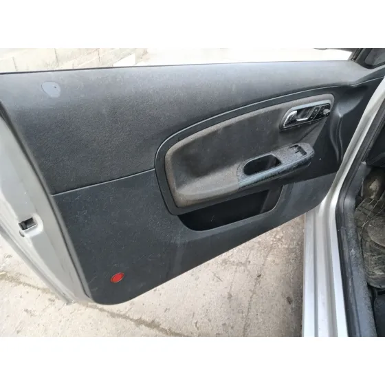 Seat IBIZA III (6L1) 2002