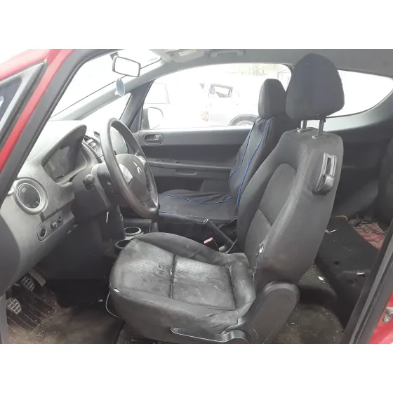 MITSUBISHI COLT BERLINA 3 (Z30) '2010 * ROJO
