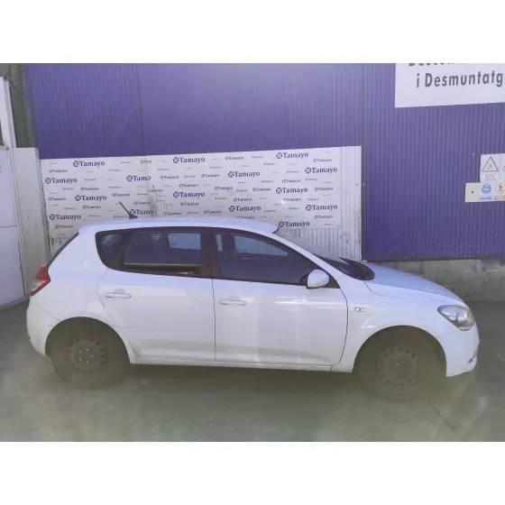 KIA CEE'D '2010 1.6 CRDI CAT BLANCO