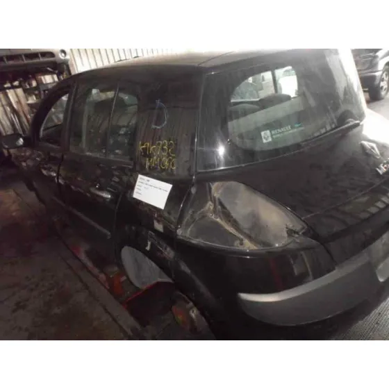 RENAULT MEGANE II BERLINA 5P '2006 1.5 DCI DIESEL NEGRO