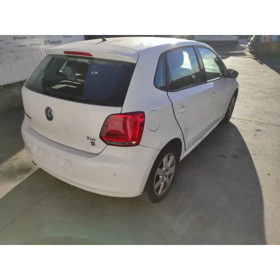VOLKSWAGEN POLO (6R1) '2011 1.6 TDI BLANCO