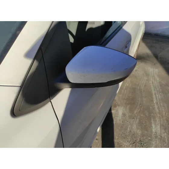 VOLKSWAGEN POLO (6R1) '2011 1.6 TDI BLANCO
