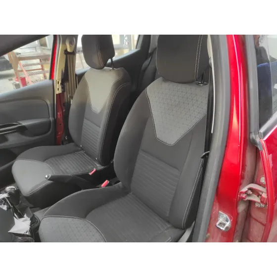RENAULT CLIO IV '2013 0.9 GRANATE