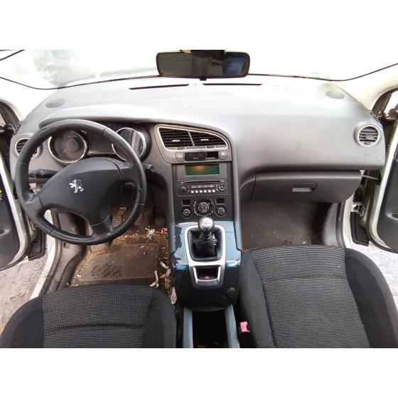 PEUGEOT 5008 '2010 1.6 HDI FAP CAT (9HZ / DV6TED4) PLATA
