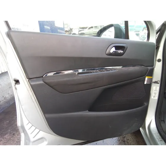 PEUGEOT 5008 '2010 1.6 HDI FAP CAT (9HZ / DV6TED4) PLATA