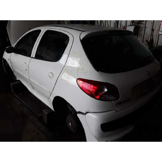 PEUGEOT 206+ '2010 1.4 HDI BLANCO