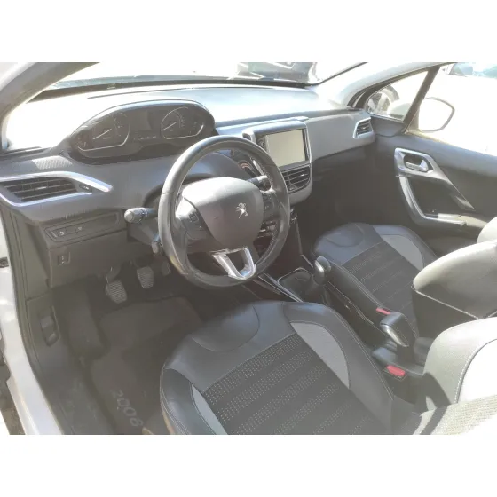 PEUGEOT 2008 (--.2013->) '2017 1.2 12V E-THP / PURETECH BLANCO