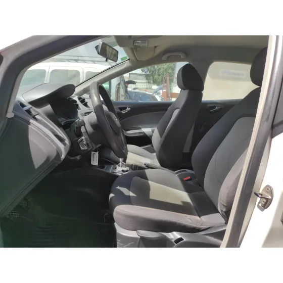 SEAT IBIZA (6J5) '2014 1.6 TDI BLANCO