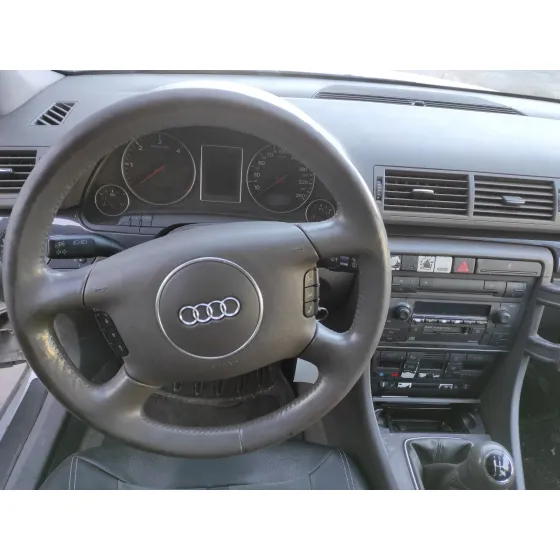 AUDI A4 AVANT (8E) '2003 1.9 TDI PLATA