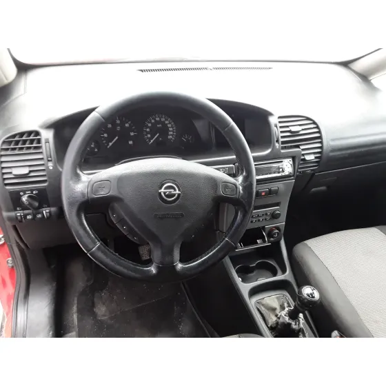 OPEL ZAFIRA A '2005 * ROJO