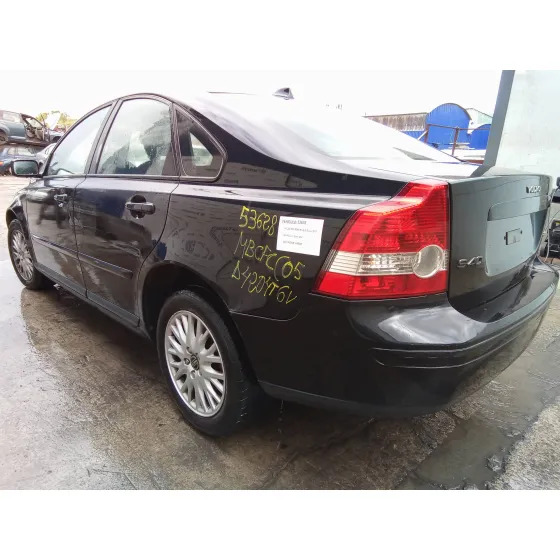 VOLVO S40 BERLINA '2005 2.0 DIESEL CAT NEGRO