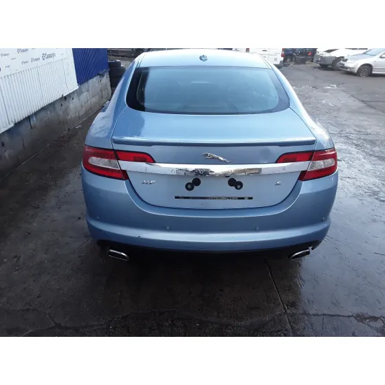 JAGUAR XF '2009 3.0 V6 DIESEL CAT AZUL METALIZADO
