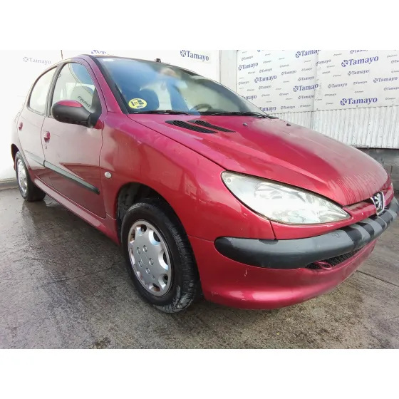 PEUGEOT 206 BERLINA '2003 1.4 ROJO