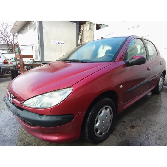 PEUGEOT 206 BERLINA '2003 1.4 ROJO