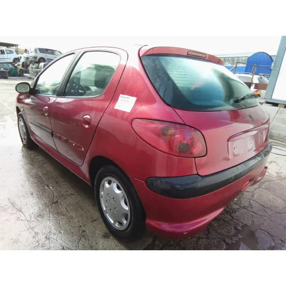 PEUGEOT 206 BERLINA '2003 1.4 ROJO