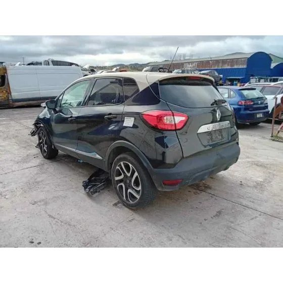 RENAULT CAPTUR '2014 * NEGRO