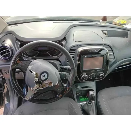RENAULT CAPTUR '2014 * NEGRO