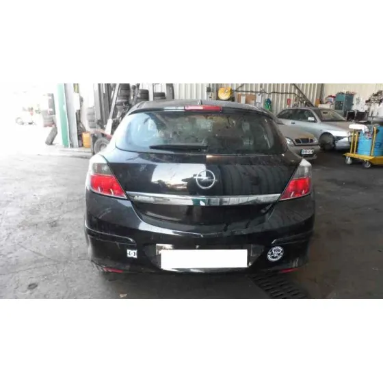 OPEL ASTRA GTC '2005 1.6 16V NEGRO