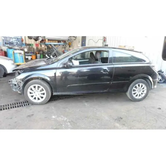 OPEL ASTRA GTC '2005 1.6 16V NEGRO