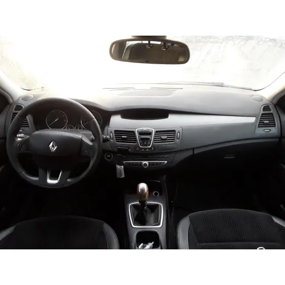 RENAULT LAGUNA GRANDTOUR III '2008 2.0 16V NEGRO