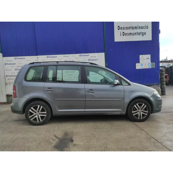 VOLKSWAGEN TOURAN (1T2) '2007 1.6 GRIS