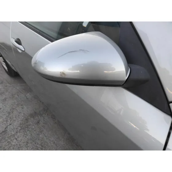 NISSAN PRIMERA BERLINA (P12) 2002 1.6 CAT PLATA