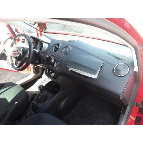 SEAT IBIZA (6J5) '2008 1.9 TDI ROJO