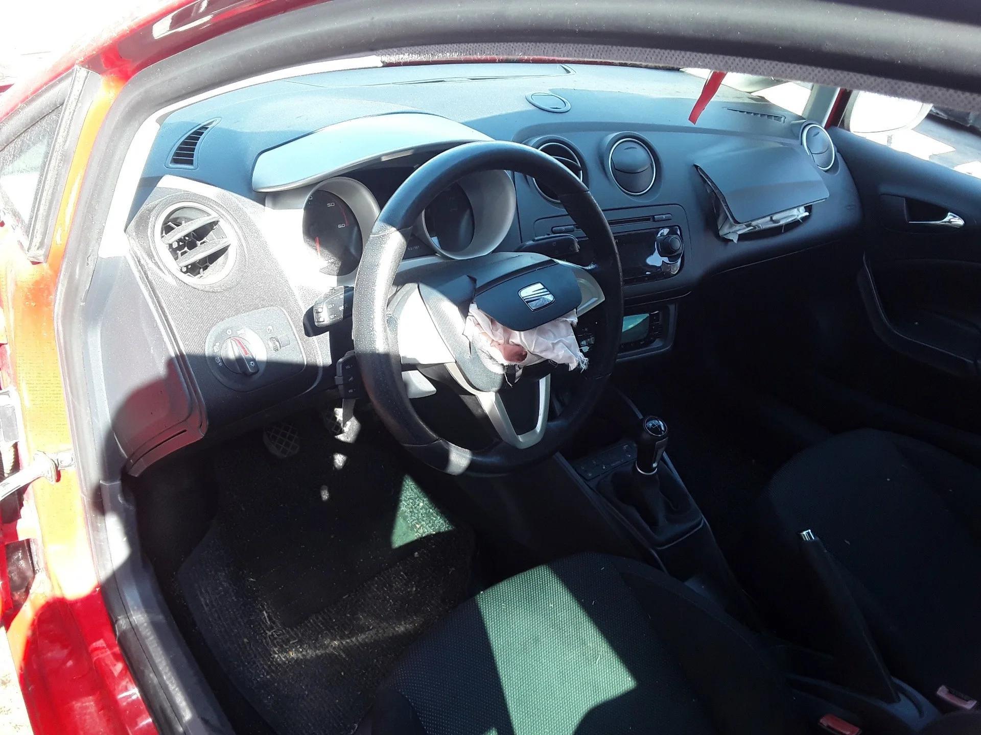 SEAT IBIZA (6J5) '2008 1.9 TDI ROJO