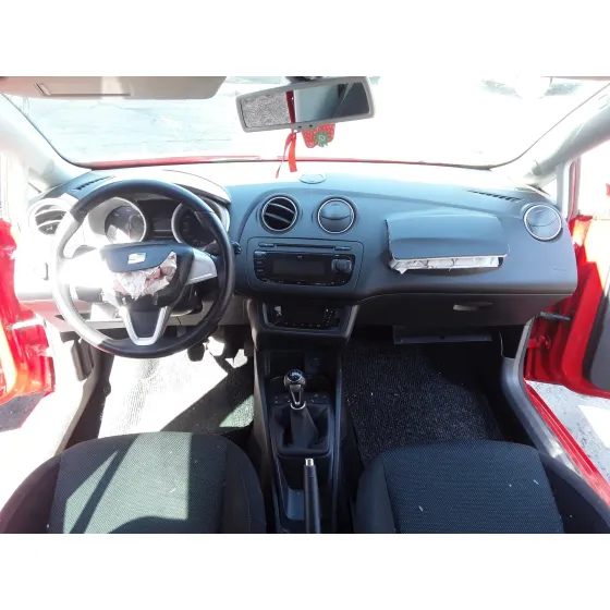 SEAT IBIZA (6J5) '2008 1.9 TDI ROJO