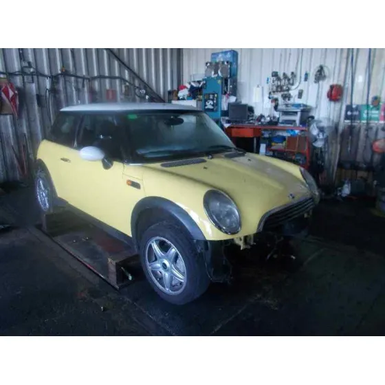 MINI MINI (R50,R53) '2002 ONE AMARILLO