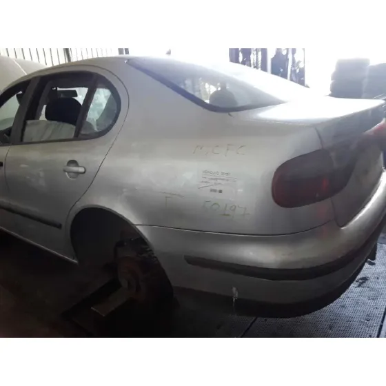 SEAT TOLEDO (1M2) '2001 * PLATA