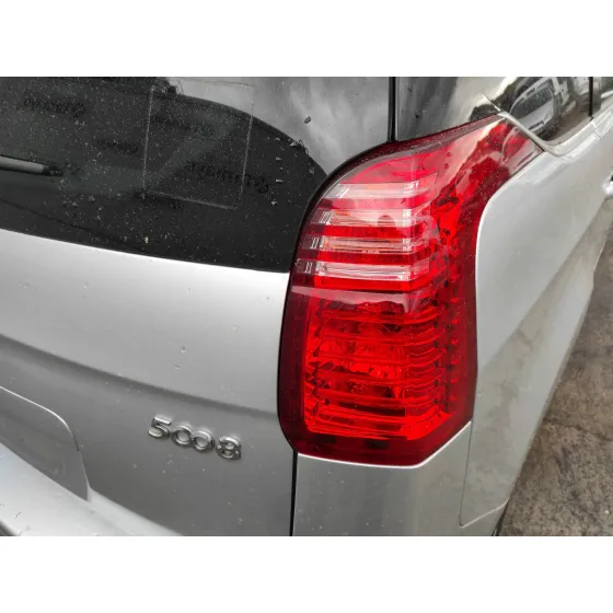 PEUGEOT 5008 '2013 1.6 HDI FAP PLATA