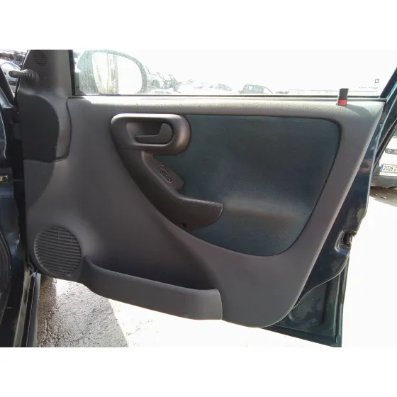 OPEL CORSA C '2001 1.2 16V CAT (Z 12 XE / LW4) AZUL