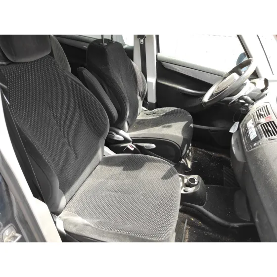 CITROEN C4 GRAND PICASSO '2007 1.6 16V HDI FAP GRIS