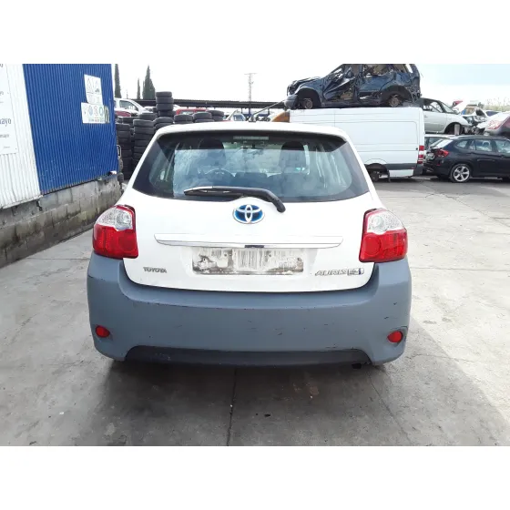 Toyota AURIS DE150A 2011