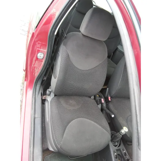 CITROEN C2 '2007 1.1 GRANATE