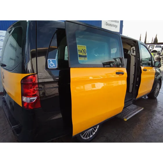 MERCEDES VITO TOURER (447) '2018 2.1 CDI CAT NEGRO/AMARILLO