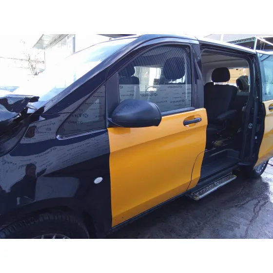 MERCEDES VITO TOURER (447) '2018 2.1 CDI CAT NEGRO/AMARILLO