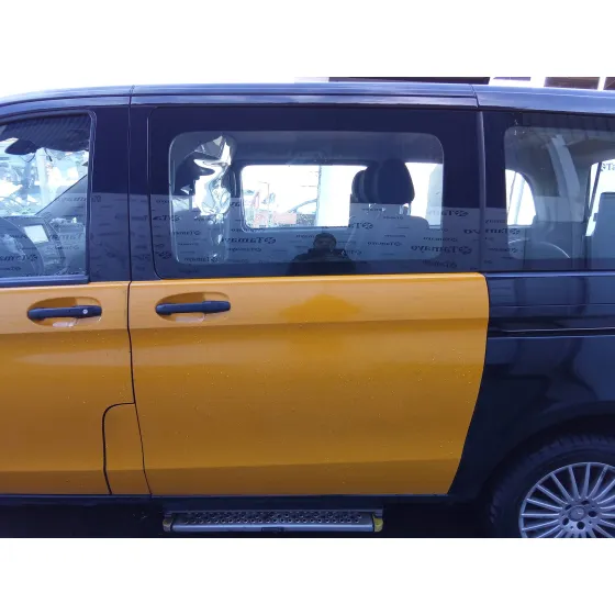 MERCEDES VITO TOURER (447) '2018 2.1 CDI CAT NEGRO/AMARILLO