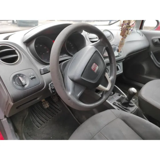 SEAT IBIZA (6J5) '2011 1.2 12V ROJO