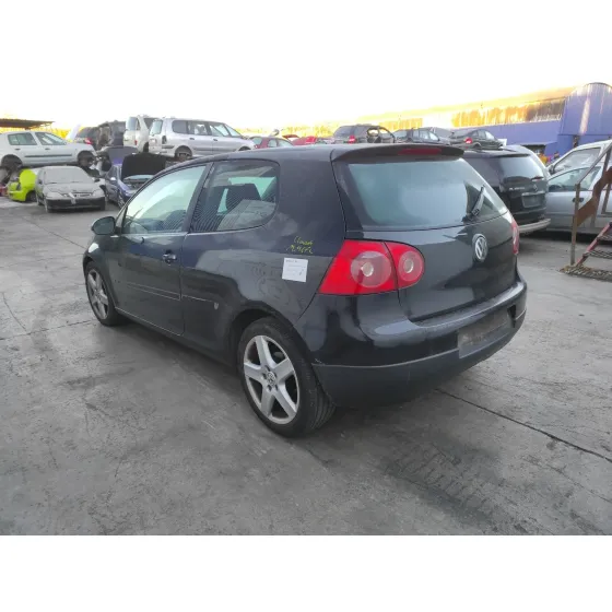 VOLKSWAGEN GOLF V BERLINA (1K1) '2007 NEGRO