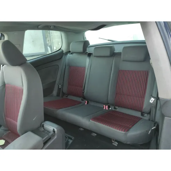 VOLKSWAGEN GOLF V BERLINA (1K1) '2007 NEGRO