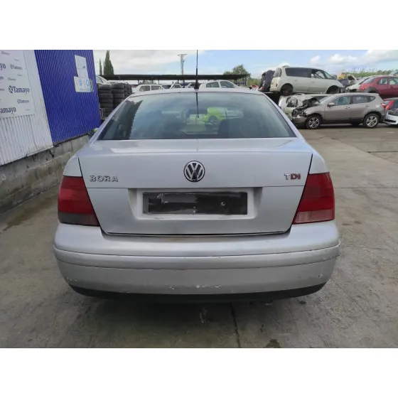VOLKSWAGEN BORA BERLINA (1J2) '2004 1.9 SDI PLATA