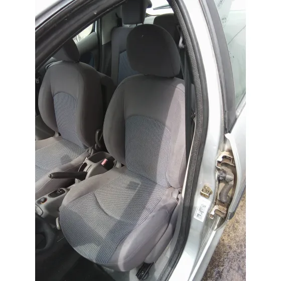 PEUGEOT 206 BERLINA '2004 1.4 PLATA