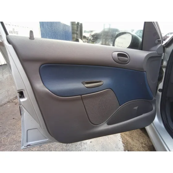 PEUGEOT 206 BERLINA '2004 1.4 PLATA