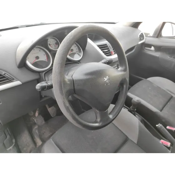 PEUGEOT 207 '2009 1.4 HDI BLANCO