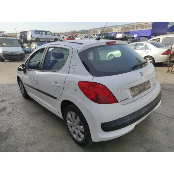 PEUGEOT 207 '2009 1.4 HDI BLANCO