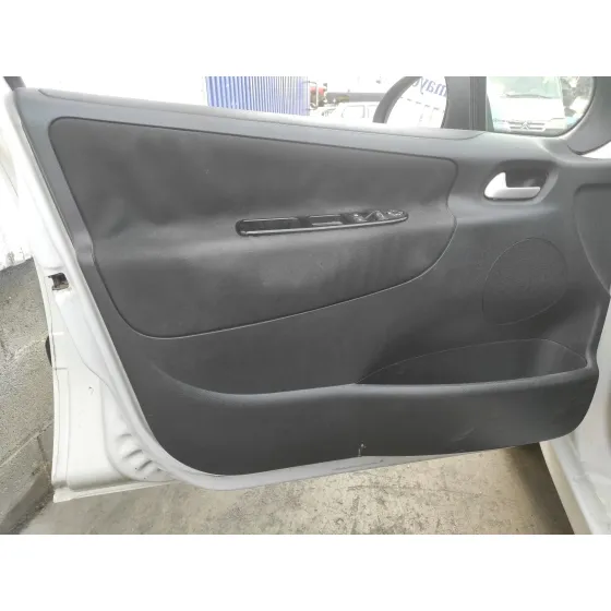 PEUGEOT 207 '2009 1.4 HDI BLANCO