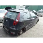 FIAT PUNTO BERLINA (188) FIAT PUNTO BERLINA (188) '2005 1.4 NEGRO 2003